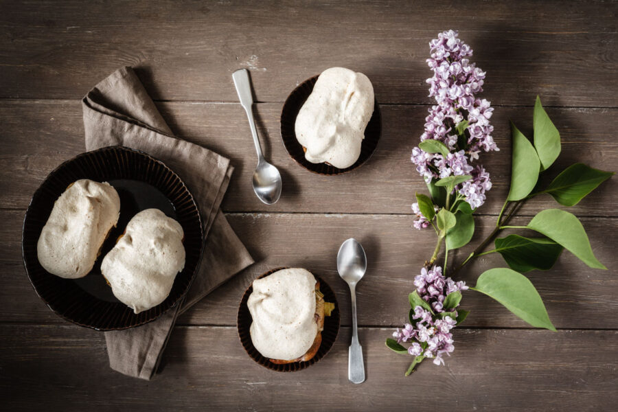 Glutenfreier Rhabarberkuchen mit Baiser