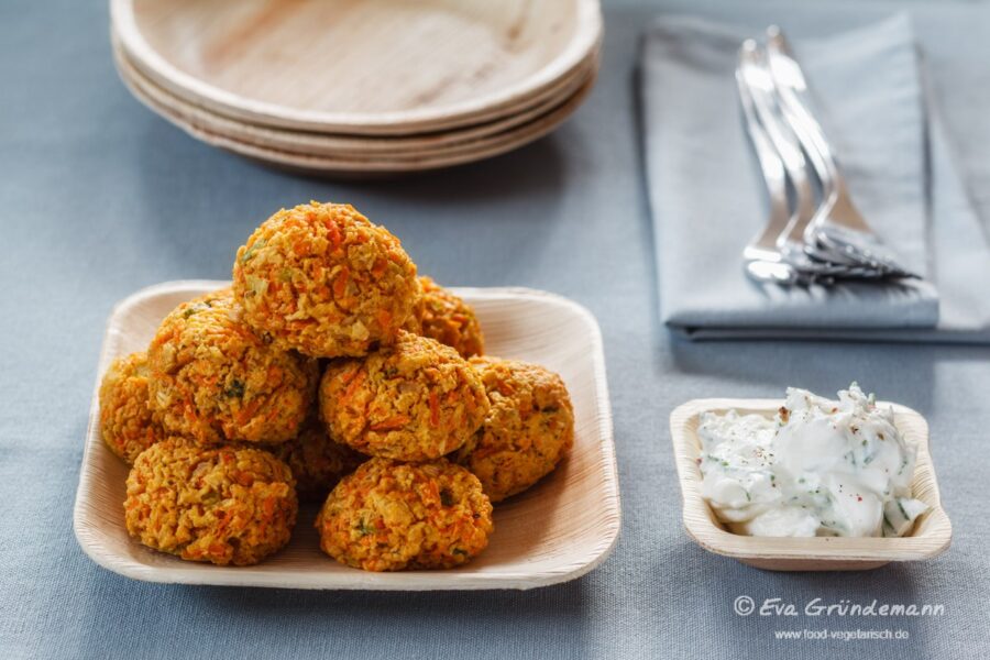 Karotten-Haferbällchen | vegetarisches Fingerfood