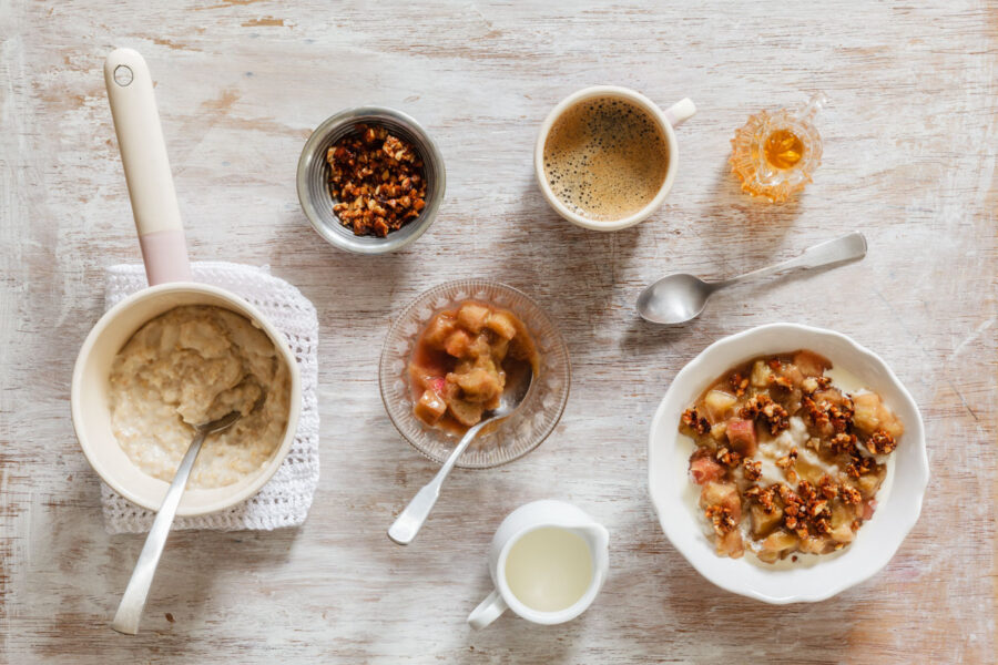 Porridge mit Rhabarberkompott (einfach lecker)