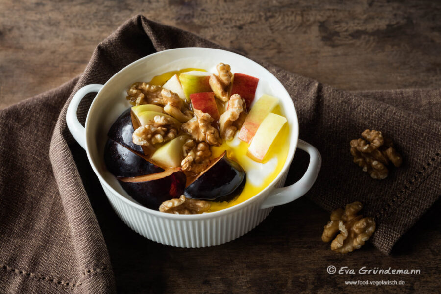 Quark mit Leinöl und Früchten