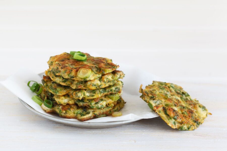 Türkische Zucchini-Puffer (Mücver) - Rezeptbild