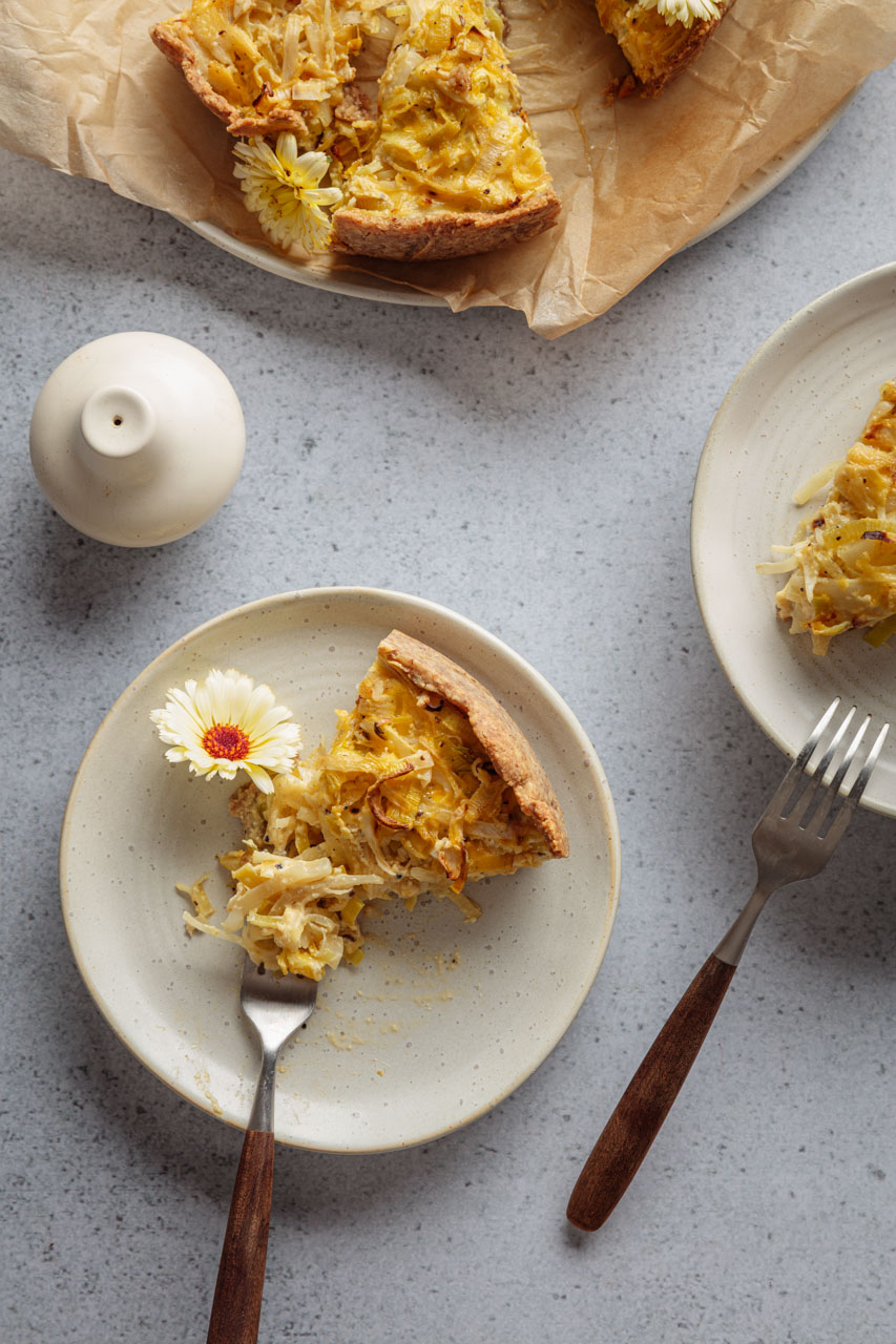 Weißkohl Quiche als Beispiel für gesunde Wechseljahre Ernährung